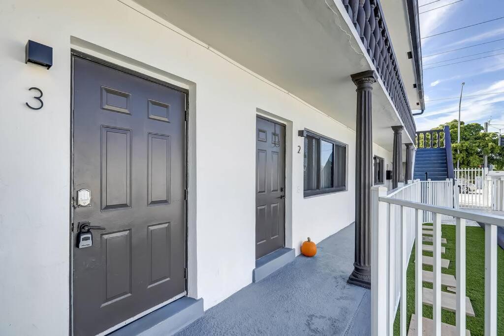 Chic Retreat: 2Br Apartment! Fort Lauderdale Exterior foto